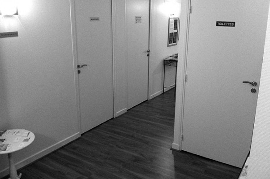 galerie_wc_couloir_cabinet_osteopathe_troyes