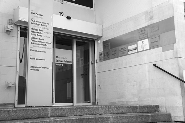 Entrée du cabinet d'osteopathie de Troyes dans l'Aube